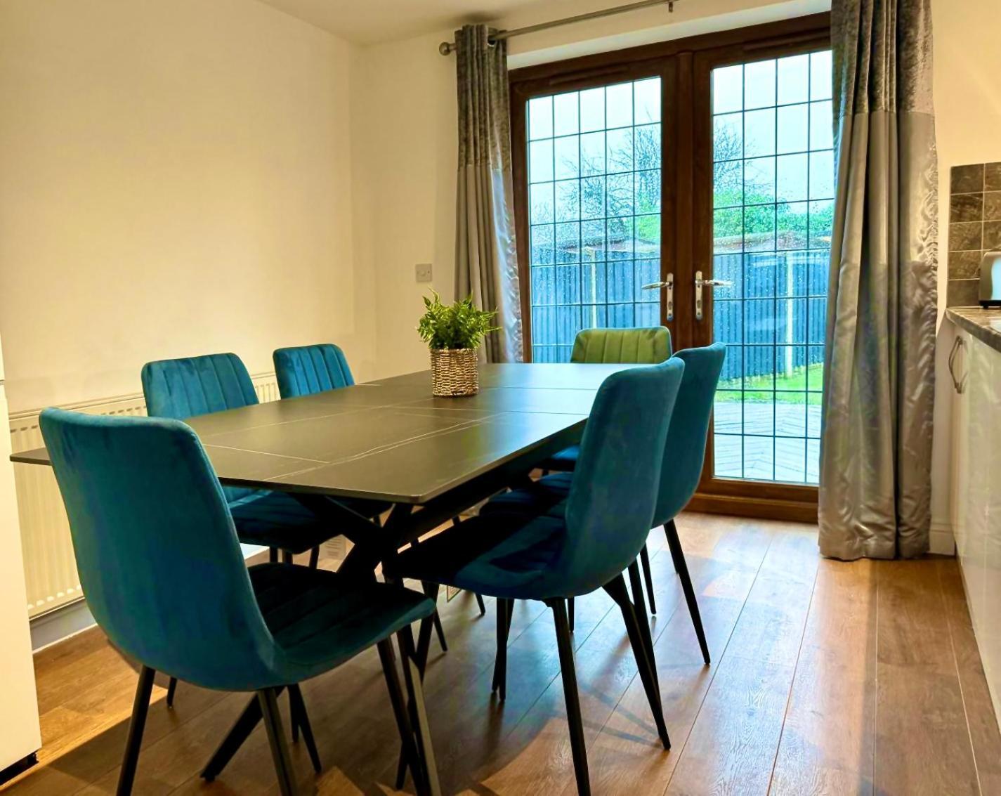 3Br House Ossett-Wakefield, Free Parking 3 Cars Wi Fi Long Stays Ngoại thất bức ảnh