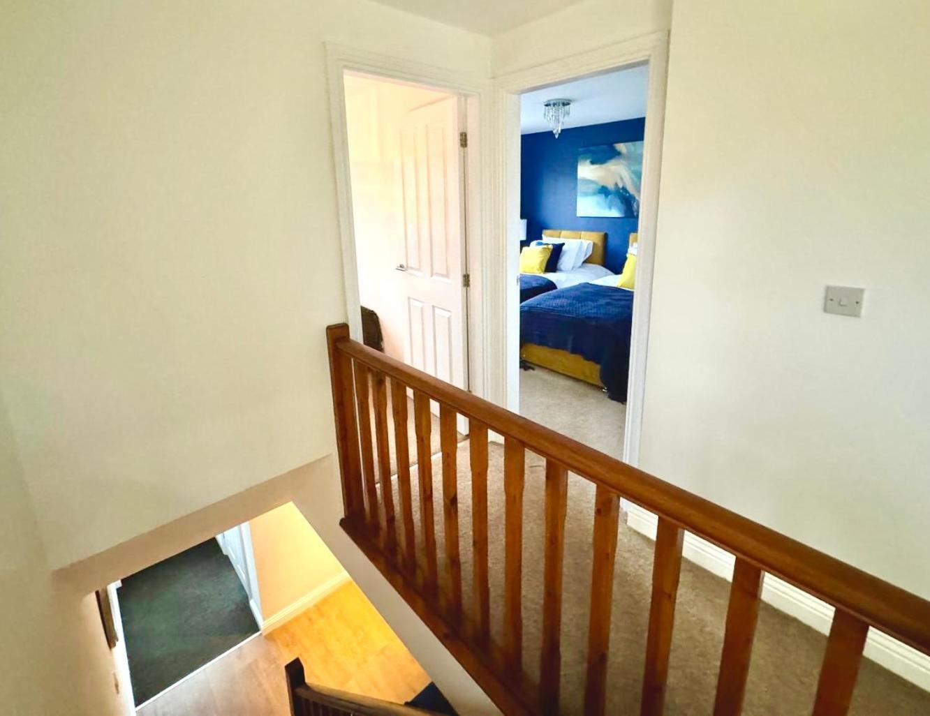 3Br House Ossett-Wakefield, Free Parking 3 Cars Wi Fi Long Stays Ngoại thất bức ảnh