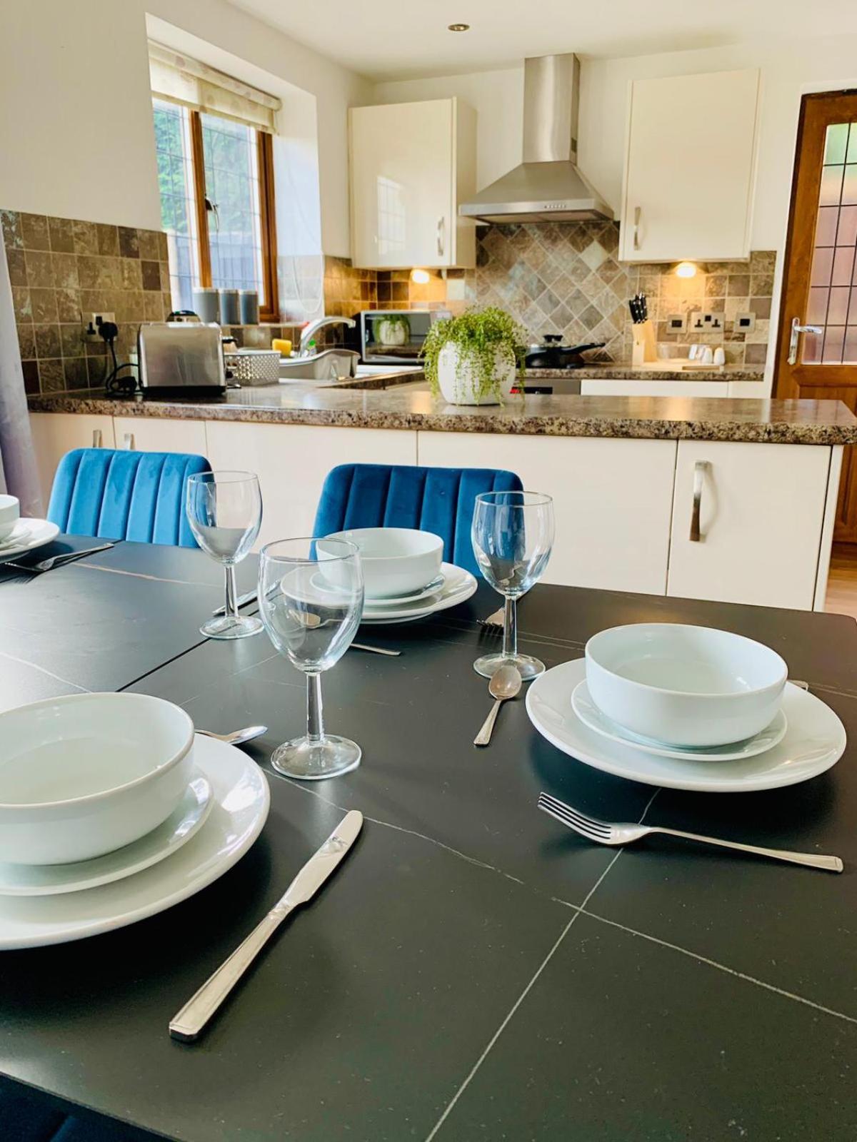 3Br House Ossett-Wakefield, Free Parking 3 Cars Wi Fi Long Stays Ngoại thất bức ảnh