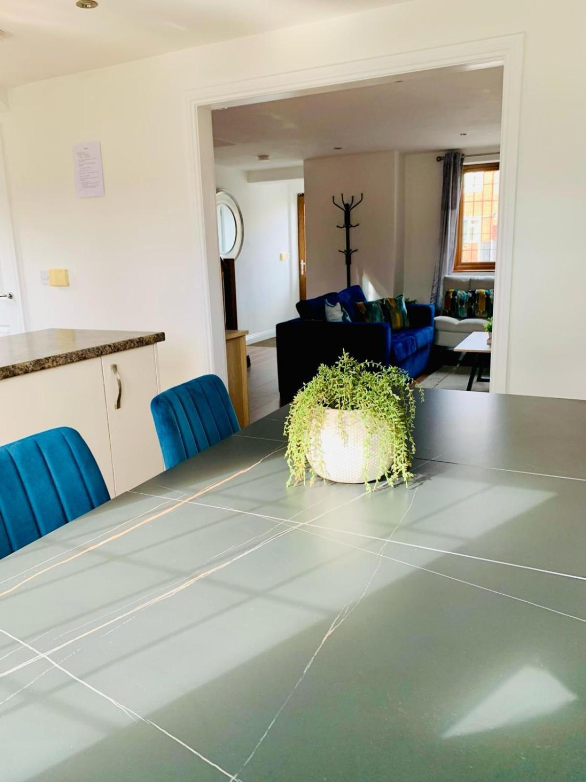 3Br House Ossett-Wakefield, Free Parking 3 Cars Wi Fi Long Stays Ngoại thất bức ảnh